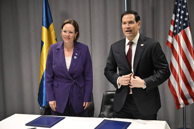 HELSINGBORG , SWEDEN 20260522 Minister for Foreign Affairs Maria Malmer Stenergard M and US Secretary of State Marco Rubio sign a Memorandum of Understanding on increased technology cooperation, including space technology, future mobile networks and AI during the NATO Foreign Ministers meeting at Sea U in Helsingborg on Friday HELSINGBORG SWEDEN x50090x  Copyright: xJohanxNilsson TTx NATOS UTRIKESMINISTERMÖTE HELSINGBORG ELjH-9XJ9Yc