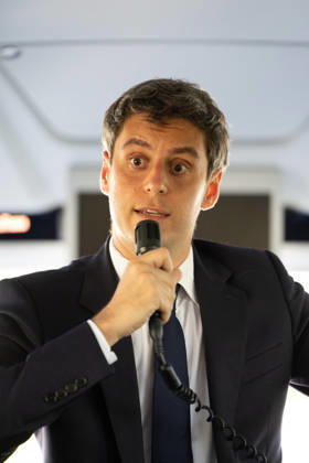 Gabriel Attal anwser journalists questions in a bus - Millau General Secretary of French centrist party Renaissance Gabriel Attal sawer journalist questions about his candidacy to the French presidency, with a microphone in a bus, as he is on his way to visit the Millau viaduct on May 22, 2026. France s former prime minister Gabriel Attal said on May 22, 2026 he was running for president next year. Photo by Raphael Lafargue ABACAPRESS.COM Millau France  Copyright: xLafarguexRaphael ABACAx