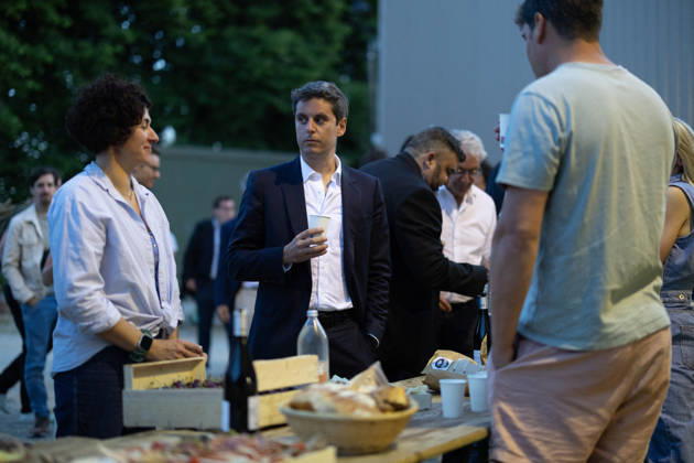 Gabriel Attal is having dinner in a farm - Saint-Saturnin-de-Lenne General Secretary of French centrist party Renaissance Gabriel Attal is having dinner in a farm in Saint-Saturnin-de-Lenne on May 22, 2026. France s former prime minister Gabriel Attal said on May 22, 2026 he was running for president next year. Photo by Raphael Lafargue ABACAPRESS.COM Saint-Saturnin-de-Lenne France  Copyright: xLafarguexRaphael ABACAx