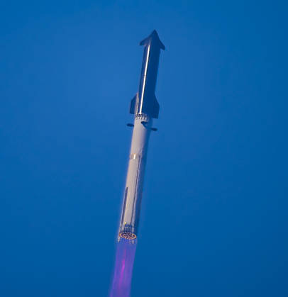 May 22, 2026, Merritt Island, Florida, USA: A new version of the SpaceX Starship rocket launches from Starbase, Texas, on May 22, 2026. Merritt Island USA - ZUMAb267 20260522_znp_b267_004 Copyright: xCharlesxBriggsx