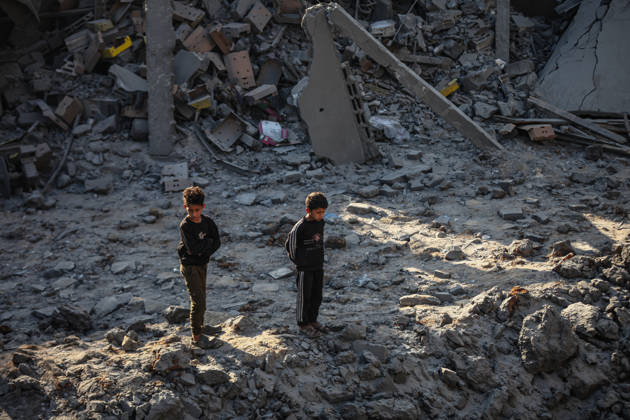 Palestinians inspect damage following Israeli strike in Bureij camp Palestinians inspect damage to homes and streets following an Israeli strike on a house and shops in the Bureij refugee camp in the central Gaza Strip on May 23, 2026. According to residents, the strike came after the collapse of a ceasefire agreement between Hamas and Israel. Photo by Moiz Salhi apaimages Bureij Gaza Strip Palestinian Territory 230526_Al-Bureij_MS_00(23) Copyright: xapaimagesxMoizxSalhixx xapaimagesx