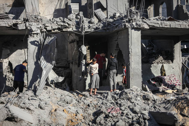 Palestinians inspect damage following Israeli strike in Bureij camp Palestinians inspect damage to homes and streets following an Israeli strike on a house and shops in the Bureij refugee camp in the central Gaza Strip on May 23, 2026. According to residents, the strike came after the collapse of a ceasefire agreement between Hamas and Israel. Photo by Moiz Salhi apaimages Bureij Gaza Strip Palestinian Territory 230526_Al-Bureij_MS_00(26) Copyright: xapaimagesxMoizxSalhixx xapaimagesx