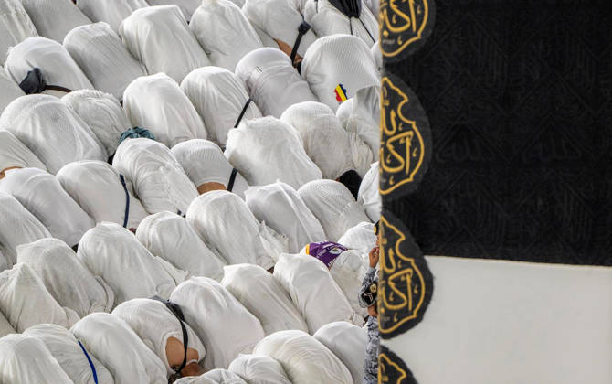 Muslim worshippers perform dawn prayer at Grand Mosque ahead of Hajj Muslim worshippers perform the dawn prayer around the Kaaba, Islam’s holiest shrine, at the Grand Mosque complex in the holy city of Mecca, Saudi Arabia, on May 23, 2026, ahead of the annual Hajj pilgrimage. Photo by SPA Saudi Pess Agency Mecca Mecca Saudi Arabia 230526_Saudi_Arabia_SPA_00(8) Copyright: xSPAxSaudixPessxAgencyxSaudixPressxAgencyx xapaimagesx