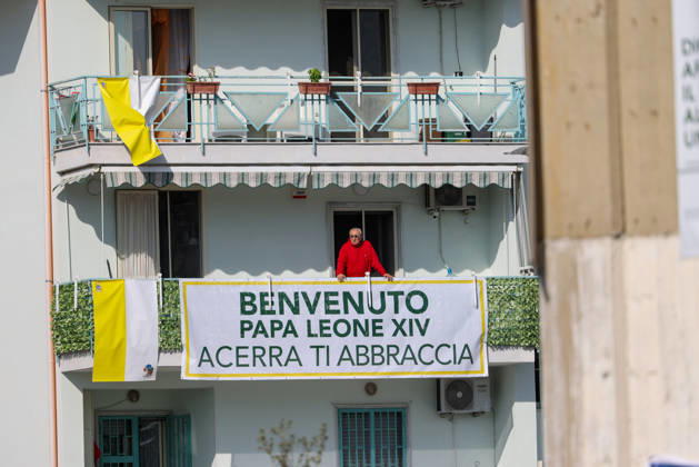 Pope Leo XIV in Acerra Pope Leo XIV during his pastoral visit on May 23, 2026, to the city of Acerra (NA) in Piazza Calipari ACERRA Piazza Calipari CAMPANIA ITALIA Copyright: xFABIOxSASSO FPAxFabioxSassox Napoli Udinese2026_05_23Fabio Sasso9354