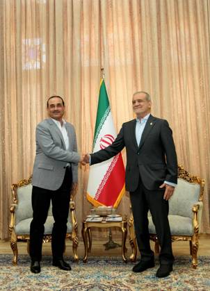 Masoud Pezeshkian - Asim Munir meeting in Tehran TEHRAN, IRAN - MAY 23: (----EDITORIAL USE ONLY - MANDATORY CREDIT - IRANIAN FOREIGN MINISTRY HANDOUT - NO MARKETING NO ADVERTISING CAMPAIGNS - DISTRIBUTED AS A SERVICE TO CLIENTS----) Iranian President Masoud Pezeshkian meets with Pakistani Chief of General Staff Asim Munir in Tehran, Iran on May 23, 2026. Iranian Foreign Ministry Handout Anadolu Tehran Iran. Editorial use only. Please get in touch for any other usage.  Copyright: x2026xAnadoluxIranianxForeignxMinistryx xHandoutx