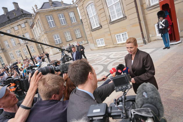 Denmark Politics Acting Prime Minister Mette Frederiksen after her visit to the King at Amalienborg Palace in Copenhagen, Denmark, Saturday, May 23, 2026. After Saturday s royal round, it is clear that acting Prime Minister Mette Frederiksen (S) is once again the royal investigator pointed to form a new Danish government. , Copenhagen Denmark Copyright: EmilxHelmsx spdk20260523-142144-L