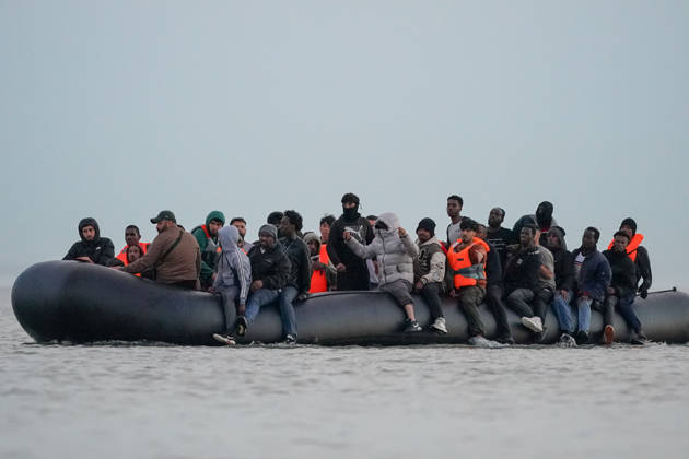 May 23, 2026, Dunkirk, Nord, France: Dunkirk, France. Migrants onboard an inflatable boat at the beach at Dunkirk, attempting to cross the English Channel. More than 200,000 migrants have crossed the Channel in small boats since 2018. Dunkirk France  - ZUMAl94_ 20260523_zaf_l94_049 Copyright: xIoannisxAlexopoulosx