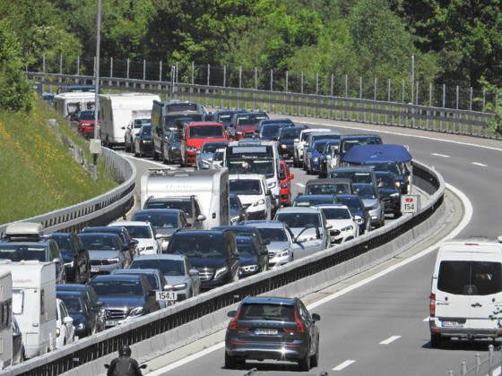 23.05.2026 Schweiz Kanton Uri Stau.. Bild. Pfingststau auf der Gotthardautobahn.