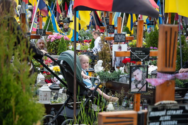 Commemoration procession held on Heroes Day in Lviv, Ukraine LVIV, UKRAINE, MAY 23: Military and civilians take part in a ceremony to honor the memory of fallen servicemen at the honorary burial grounds at the Lychakiv Cemetery during the Day of Heroes of Ukraine in Lviv, Ukraine, May 23, 2026. Also on this day, military personnel, police, members of youth organizations and civilians marched through the city in a solemn procession dedicated to all participants of the ATO JFO, war veterans and participants who died or are fighting for the freedom of Ukraine. Olena Znak Anadolu Lviv Ukraine. Editorial use only. Please get in touch for any other usage. Copyright: x2026xAnadoluxOlenaxZnakx