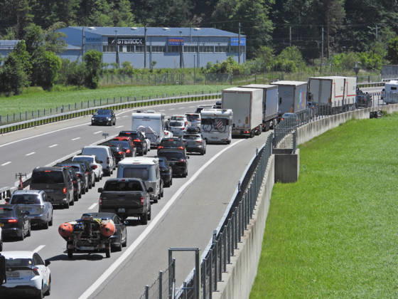 23.05.2026 Schweiz Kanton Uri Stau.. Bild. Pfingststau auf der Gotthardautobahn.