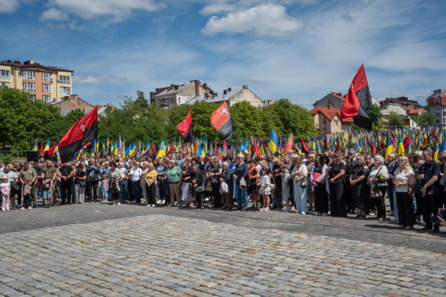Commemoration procession held on Heroes Day in Lviv, Ukraine LVIV, UKRAINE, MAY 23: Military and civilians take part in a ceremony to honor the memory of fallen servicemen at the honorary burial grounds at the Lychakiv Cemetery during the Day of Heroes of Ukraine in Lviv, Ukraine, May 23, 2026. Also on this day, military personnel, police, members of youth organizations and civilians marched through the city in a solemn procession dedicated to all participants of the ATO JFO, war veterans and participants who died or are fighting for the freedom of Ukraine. Olena Znak Anadolu Lviv Ukraine. Editorial use only. Please get in touch for any other usage. Copyright: x2026xAnadoluxOlenaxZnakx