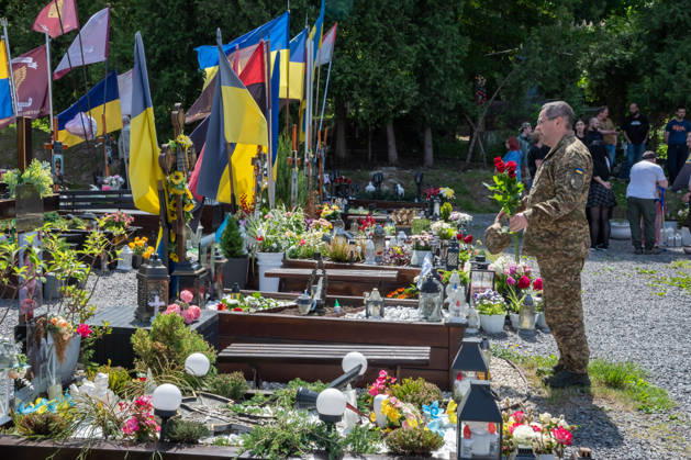 Commemoration procession held on Heroes Day in Lviv, Ukraine LVIV, UKRAINE, MAY 23: Military and civilians take part in a ceremony to honor the memory of fallen servicemen at the honorary burial grounds at the Lychakiv Cemetery during the Day of Heroes of Ukraine in Lviv, Ukraine, May 23, 2026. Also on this day, military personnel, police, members of youth organizations and civilians marched through the city in a solemn procession dedicated to all participants of the ATO JFO, war veterans and participants who died or are fighting for the freedom of Ukraine. Olena Znak Anadolu Lviv Ukraine. Editorial use only. Please get in touch for any other usage. Copyright: x2026xAnadoluxOlenaxZnakx