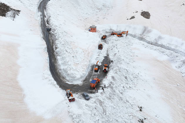 Van-Bahcesaray highway, closed for months due to avalanche risk, cleared of snow VAN, TURKIYE - MAY 23: An aerial view of the area as the teams from the Gorentas Maintenance Station of the 11th Regional Directorate of Highways carry out snow removal work on the Van-Bahcesaray highway in Van, Turkiye on May 23, 2026. Closed since December due to adverse weather conditions and avalanche risks, the highway was partially opened to single-lane traffic following a challenging 20-day effort through meters-high snow corridors. The final decision to fully open the road to traffic awaits an assessment by the Avalanche Risk Determination and Monitoring Commission. Ozkan Bilgin Anadolu Van Turkey. Editorial use only. Please get in touch for any other  Copyright: x2026xAnadoluxOzkanxBilginx