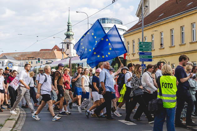 The March of Reconciliation from Pohorelice to Brno in memory of Brno death march , i.e., the violent expulsion of German-speaking population from Brno, as a part of Meeting Brno festival and Sudeten German Association Congress, starts near Memorial ceremony at Monument to Victims of Expulsion in Pohorelice on Saturday, May 23, 2026. On the last kilometer, approximately from the gymnasium building on Videnska Street in Brno, people who did not walk the entire route but wanted to express their support also joined the march. Estimated arrival at Mendel square, lighting of candles, conclusion of event. (CTKxPhoto RichardxSkoumal) CTKPhotoP2026052305781 CTKPhotoP2026052305781