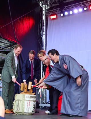Japan-Tag 2026 in Düsseldorf, einzigartiges Kulturfest in der Landeshauptstadt von NRW Düsseldorf Burgplatz NRW Deutschland
