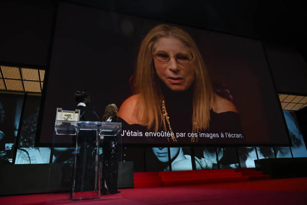 79ème Festival International du Film de Cannes Ceremonie de cloture 79th International Cannes Film Festival Closing Ceremony Hommage Palme dhonneur Tribute to Barbara Streisand 456713 2026 05 23 France Huppert, Isabelle Haidara, Eye  Copyright: xSergexArnalx xStarfacex STAR_456713_018