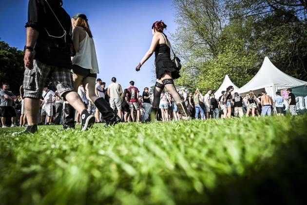 Das Pfingst Open Air Essen-Werden geht in die 41. Runde. Bei sommerlichem Wetter feierten 10000 Menschen das Musikfestival. Das Festival ist umsonst und draußen. Drei Bühnen auf dem Gelände im Löwental wurden bespielt. ** NUR FÜR REDAKTIONELLE ZWECKE ** EDITORIAL USE ONLY **<p>Schlanegn an Getränke Ständen am Samstag, dem 23 05 2026. Das Pfingst Open Air Essen-Werden geht in die 41. Runde. Bei sommerlichem Wetter feierten 10000 Menschen das Musikfestival. Das Festival ist umsonst und draußen. Drei Bühnen auf dem Gelände im Löwental wurden bespielt. Deutschland NRW Essen Copyright: KerstinxKokoska