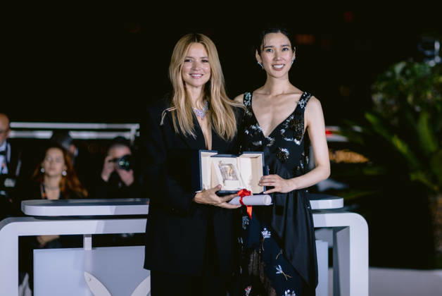 79ème Festival International du Film de Cannes Photocall des Palmes 79th International Cannes Film Festival Photocall with winners 456722 2026 05 23 Alpes Maritimes Cannes France Efira, Virginie Okamoto, Tao  Copyright: xTerencexBaelenx STAR_456722_020