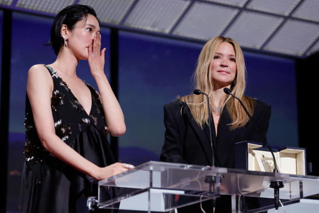 Tao Okamoto, Virginie Efira Cérémonie de clôture du 79ème Festival International du Film de Cannes, le 23 mai 2026 Borde Jacovides Moreau Bestimage Closing ceremony of the 79th Cannes International Film Festival Opening ceremony on May 23, 2026 Cannes France  Copyright: xJACOVIDES-BORDE-MOREAUx xBESTIMAGExJACOVIDES-BORDE-MOREAUx xBESTIMAGEx