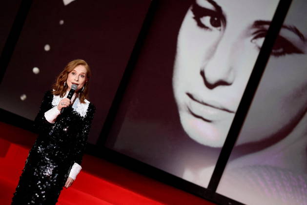 Isabelle Huppert Photocall of the winners of the 79th Cannes International Film Festival On may 23th 2026 Jacovides Moreau Bestimage Photocall of the winners of the 79th Cannes International Film Festival On may 23th 2026 Cannes France  Copyright: xJACOVIDES-MOREAUx xBESTIMAGExJACOVIDES-MOREAUx xBESTIMAGEx