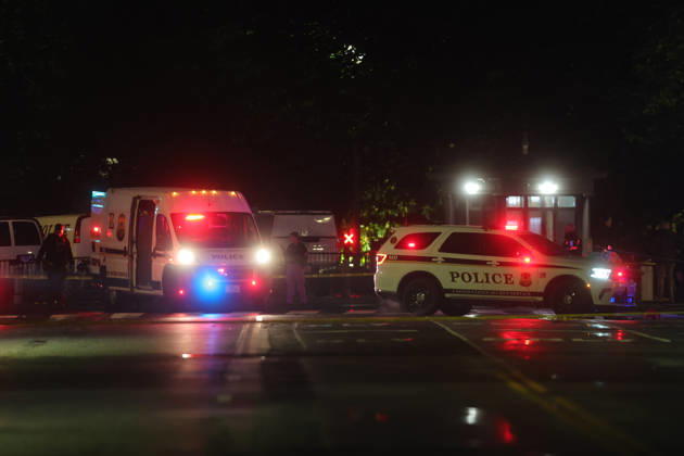 WASHINGTON, D.C. MAY 23: Police Officers investigate after shots were fired after a suspect approached a security checkpoint near the White House and began firing at officers and later died at a hospital near by after being shot by Secret Service officers on May 23, 2026 in Washington, D.C. Copyright: xmpi34 MediaPunchx