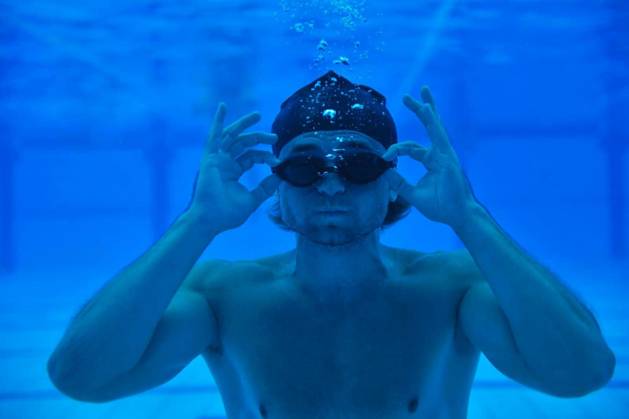 undervater shoot of swimming pool with good looking young swimmer model released Symbolfoto Copyright: xdotshockx Panthermedia68588182.jpg