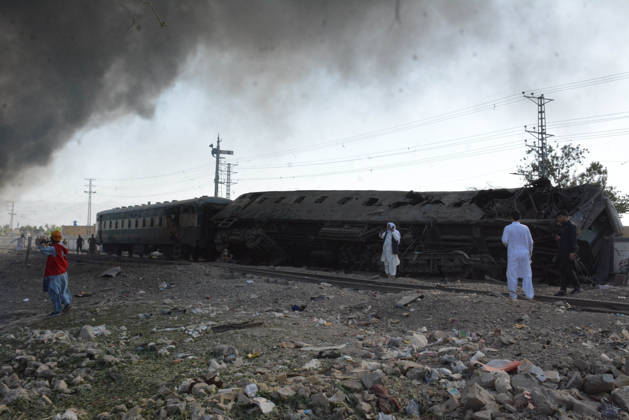Several injured in explosion targeting train in southwest Pakistan QUETTA,PAKISTAN - MAY 24: Pakistani forces and rescue workers are busy with relief work after an explosion injured several people near Chaman Phatak Quetta southwestern Balochistan, Pakistan on Sunday May 24, 2026. Mazhar Chandio Anadolu Quetta Pakistan. Editorial use only. Please get in touch for any other usage.  Copyright: x2026xAnadoluxMazharxChandiox