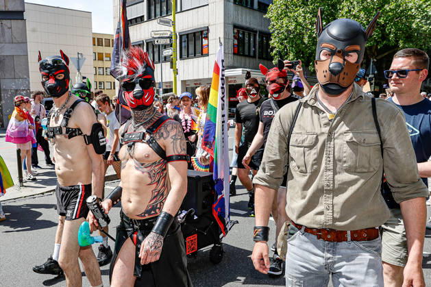 CSD Hannover 2026 - Motto: Wir schreiben Zukunft: Gleichberechtigt. Selbstbestimmt. Queer. Teilnehmende des CSD Hannover 2026 Hannover Georgsstraße Niedersachsen, Region Hannover Germany
