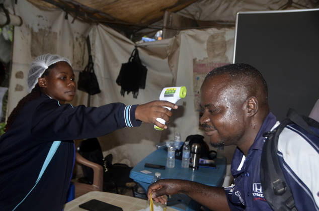 Uganda stepped up measures along the DKC border to combat the Ebola outbreak MPONDWE, UGANDA - MAY 23: Health teams screen travelers and vehicles entering the country for Ebola as precautions has been stepped up at the Mpondwe Border Crossing on the border with the Democratic Republic of the Congo (DRC) following a rise in Ebola cases in Mpondwe, Uganda on May 23, 2026. Nicholas Kajoba Anadolu Mpondwe Uganda. Editorial use only. Please get in touch for any other usage.  Copyright: x2026xAnadoluxNicholasxKajobax