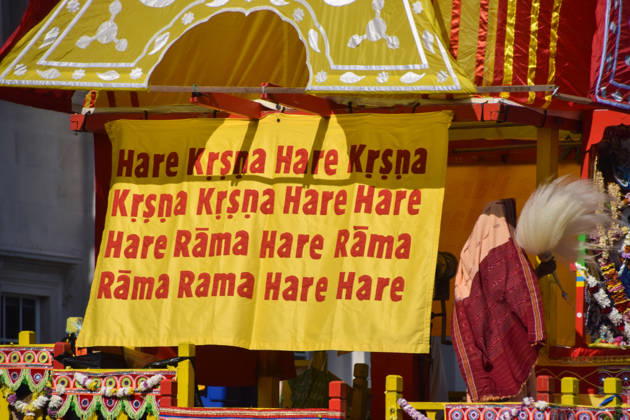 May 24, 2026, London, England, United Kingdom: Chariots arrive in Trafalgar Square during Rathayatra Chariot Festival. Three large chariots, carrying the Deity forms of Jagannatha, Baladeva and Subhadra are pulled through the city and displayed in Trafalgar Square where the main festival takes place annually and is attended by devotees of Krishna. London United Kingdom  - ZUMAv130 20260524_zip_v130_016 Copyright: xVukxValcicx