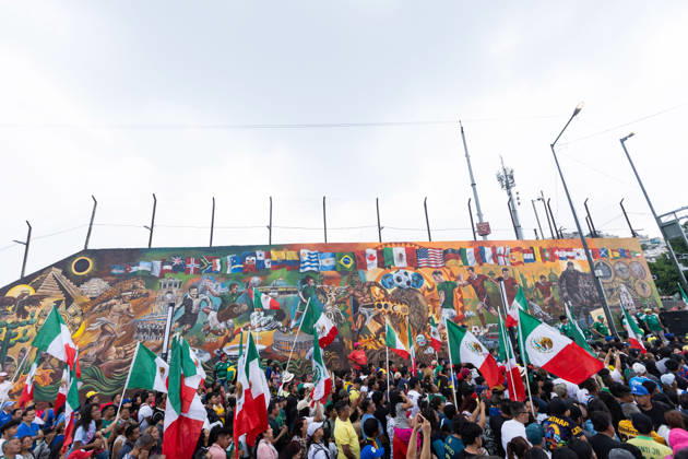 May 24, 2026, Mexico City, Mexico: The mural Futbol, recognized as the Guinness World Record largest hand painted brush football mural, was inaugurated in the Martin Carrera neighborhood of Mexico City. Created by Mexican artists, the artwork connects the Mesoamerican ballgame with contemporary football ahead of the 2026 FIFA World Cup. Former soccer players CUAUHTEMOC BLANCO, FRANCISCO KIKIN FONSECA, GERMAN VILLA and ANGEL REYNA attended the event, along with authorities from the Gustavo A. Madero borough and representatives of the Libertad Creativa Intercultural y Objetiva Foundation and the Elena Poniatowska Amor Foundation Mexico City Mexico - ZUMAl178 20260524_znp_l178_049 Copyright: xCristianxLeyvax