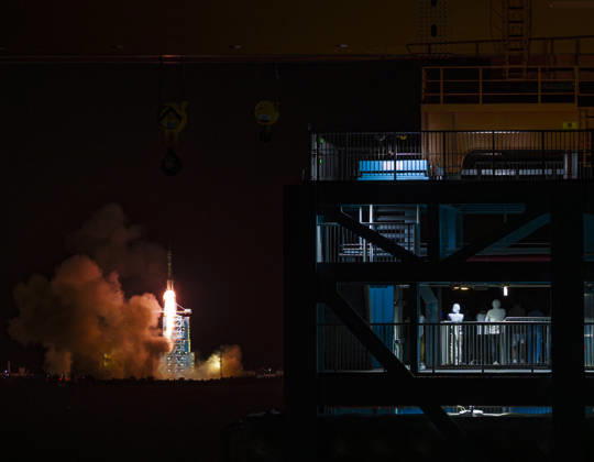 JIUQUAN, CHINA - MAY 24: A Long March-2F rocket carrying the Shenzhou-23 spacecraft with three Chinese astronauts on board blasts off from the Jiuquan Satellite Launch Center on May 24, 2026 in Jiuquan, Gansu Province of China. About 10 minutes later, the spacecraft successfully separated from the rocket and entered its designated orbit.  Copyright: xVCGx 111643872281