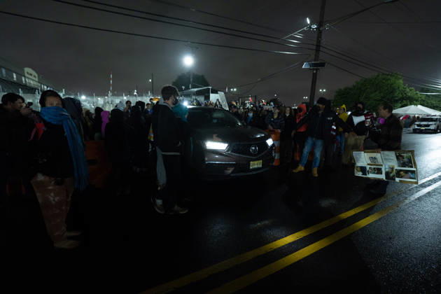 Protest at Delaney Hall Immigration Detention Center following reports of inhumane conditions NEWARK, NJ - MAY 24: Tensions escalated outside Delaney Hall Detention Center after the reported removal of a hunger strike organizer from the facility in Newark, New Jersey, United States on May 24, 2026. Demonstrators continued protests for a third consecutive day, with some protesters blocking vehicles attempting to leave the center. Lokman Vural Elibol Anadolu New Jersey United States. Editorial use only. Please get in touch for any other usage.  Copyright: x2026xAnadoluxLokmanxVuralxElibolx