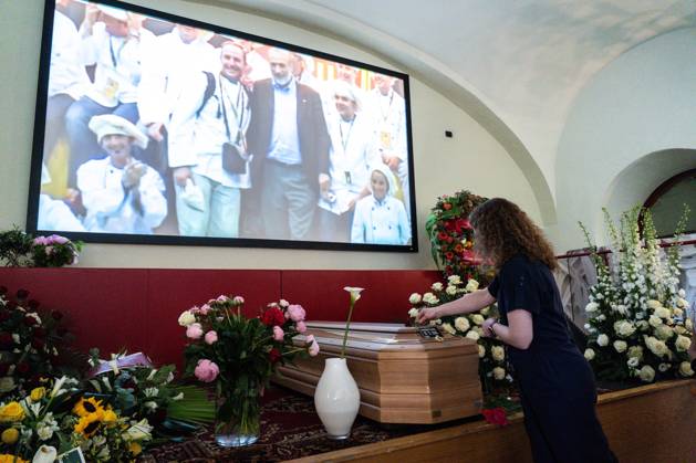 May 24, 2026, Pollenzo, Cn, Italy: Funeral ceremony for Carlo Petrini, founder of Slow Food, the Terra Madre food fair, and the University of Pollenzo. Pictured, in particular, is the chapel of rest set up inside the University of Gastronomic Sciences, which he founded. Pollenzo, May 24, 2026 Pollenzo Italy - ZUMAa289 20260524_zia_a289_028 Copyright: xSelenexDanielex xAgfx
