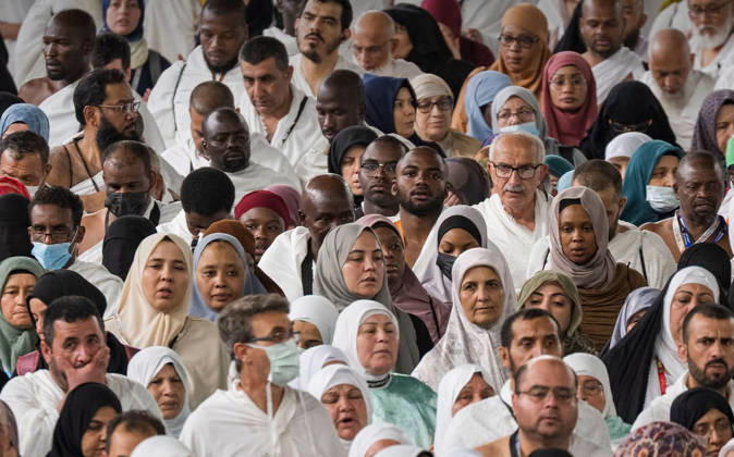 Muslim worshippers perform prayers around the Kaaba at the Grand Mosque in Mecca, Saudi Arabia Muslim worshippers perform prayers around the Kaaba at the Grand Mosque in Mecca, Saudi Arabia, on May 25, 2026, in preparation for the annual Hajj pilgrimage. Millions of Muslims from around the world travel to Saudi Arabia to perform the annual Hajj rituals. Photo by Saudi Press Agency apaimages Saudi Arabia 250526_Saudi_Arabia_SPA_00(3) Copyright: xapaimagesxSaudixPressxAgencyx xapaimagesx
