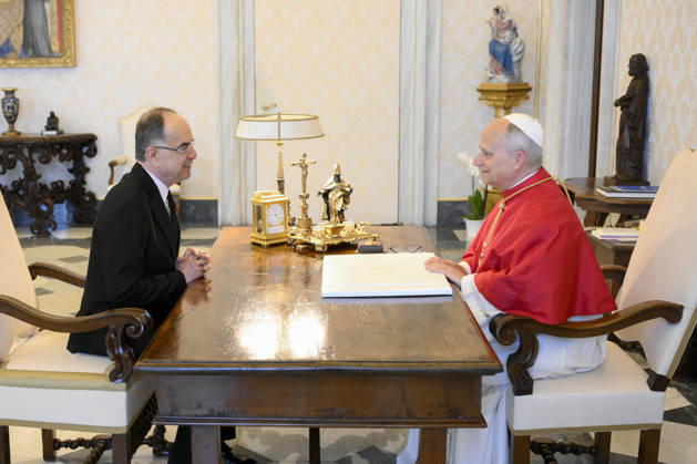 ITALY - POPE LEO XIV RECEIVES IN PRIVATA AUDIENCE HIS EXCELLENCY NR BAJRAM BAGAJ IN THE VATICAN- 2026 5 25 Italy, Rome, Vatican, 2026 5 25.Pope Leo XIV receives in a private audience His Excellency Mr. Bajram Begaj, President of the Republic of Albania in The Vatican EDITORIAL USE ONLY - NO BOOKS Copyright: xVATICANxMEDIAx