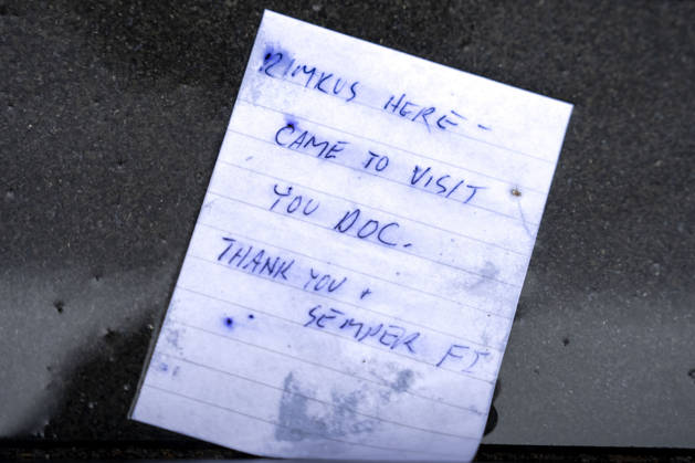A note is left at the Vietnam Veterans Memorial on Memorial Day in Washington, DC on Monday, May 25, 2026.  WAP20260525302 BONNIExCASH