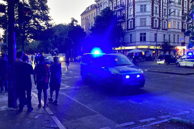 Berlin, Deutschland, 25.05.2026: Polizei nach Schießerei an der Ecke Urbanstraße Graefestraße im Bezirk Kreuzberg Copyright: xdtsxNachrichtenagenturx dts_120180