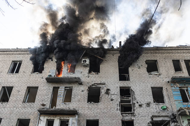 Russian attack on Ukraine s Kramatorsk KRAMATORSK, UKRAINE - MAY 25: A building on fire following a Russian attack using KAB bombs in the centre of Kramatorsk, Ukraine, on May 25, 2026. Diego Herrera Carcedo Anadolu Kramatorsk Ukraine. Editorial use only. Please get in touch for any other usage.  Copyright: x2026xAnadoluxDiegoxHerreraxCarcedox