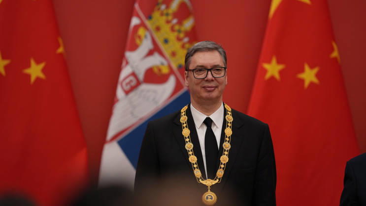 BEIJING, CHINA - MAY 25: Serbian President Aleksandar Vucic receives the Friendship Medal on May 25, 2026 in Beijing, China. Chinese President Xi Jinping awarded Serbian President Aleksandar Vucic the Friendship Medal of the People s Republic of China in Beijing on May 25. Serbian President Aleksandar Vucic arrived in Beijing on May 24 for his first state visit to China that will run through May 28.  Copyright: xVCGx 111644023190