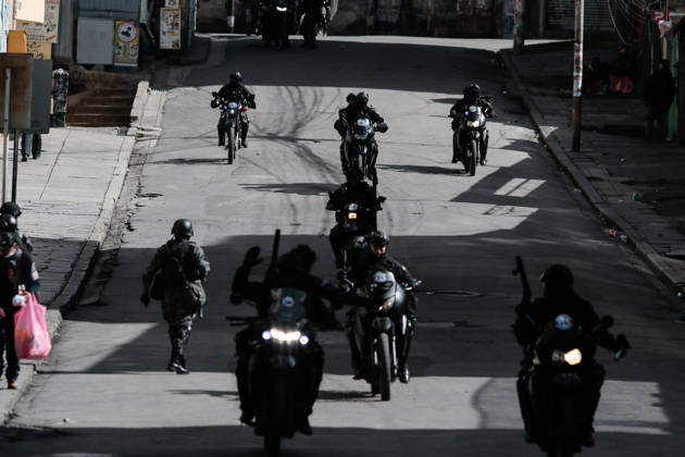 Protest held in La Paz calling for the resignation of Bolivian President Rodrigo Paz LA PAZ, BOLIVIA - MAY 25: Motorized police patrol the streets during clashes between police and protesters demanding the resignation of Bolivian President Rodrigo Paz in La Paz, Bolivia, on May 25, 2026. Jorge Mateo Romay Salinas Anadolu La Paz Bolivia. Editorial use only. Please get in touch for any other usage.  Copyright: x2026xAnadoluxJorgexMateoxRomayxSalinasx