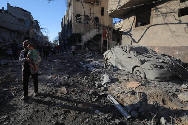 Palestinians inspect damage after Israeli strike in Nuseirat camp Palestinians inspect damage to their homes following an Israeli strike that targeted a house belonging to the al-Tawil family in the Nuseirat refugee camp in the central Gaza Strip on May 25, 2026. The strike destroyed the house completely and caused severe damage to neighboring homes. According to Palestinian medical sources, four Palestinians were wounded in the attack, which came after residents were warned to evacuate the area the previous night. Photo by Hassan al-Jedi apaimages Nusairat Gaza Strip Palestinian Territory 260526_Nuseirat_HJ_00(3).jpeg Copyright: xapaimagesxHassanxal-Jedixx xapaimagesx