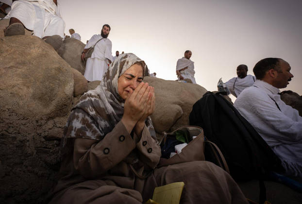 Muslim pilgrims gather at Mount Arafat during Hajj Muslim pilgrims gather at Mount of Mercy on the plain of Arafat during the annual hajj pilgrimage, outside the holy city of Mecca, Saudi Arabia, May 26, 2026. Photo by SPA Saudi Pess Agency APA Images Mecca Mecca Saudi Arabia 260526_Mecca_SPA_2_00(43) Copyright: xSPAxSaudixPessxAgencyxSaudixPressxAgencyx xapaimagesx