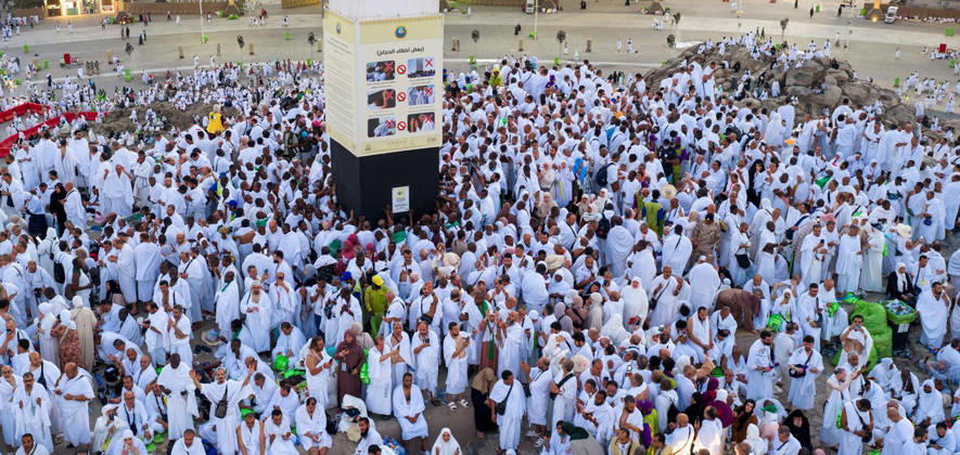 Muslim pilgrims gather at Mount Arafat during Hajj Muslim pilgrims gather at Mount of Mercy on the plain of Arafat during the annual hajj pilgrimage, outside the holy city of Mecca, Saudi Arabia, May 26, 2026. Photo by SPA Saudi Pess Agency APA Images Mecca Mecca Saudi Arabia 260526_Mecca_SPA_2_00(12) Copyright: xSPAxSaudixPessxAgencyxSaudixPressxAgencyx xapaimagesx