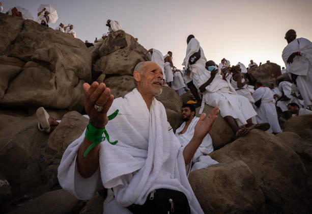 Muslim pilgrims gather at Mount Arafat during Hajj Muslim pilgrims gather at Mount of Mercy on the plain of Arafat during the annual hajj pilgrimage, outside the holy city of Mecca, Saudi Arabia, May 26, 2026. Photo by SPA Saudi Pess Agency APA Images Mecca Mecca Saudi Arabia 260526_Mecca_SPA_2_00(51) Copyright: xSPAxSaudixPessxAgencyxSaudixPressxAgencyx xapaimagesx