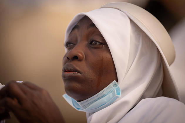 Muslim pilgrims gather at Mount Arafat during Hajj Muslim pilgrims gather at Mount of Mercy on the plain of Arafat during the annual hajj pilgrimage, outside the holy city of Mecca, Saudi Arabia, May 26, 2026. Photo by SPA Saudi Pess Agency APA Images Mecca Mecca Saudi Arabia 260526_Mecca_SPA_2_00(56) Copyright: xSPAxSaudixPessxAgencyxSaudixPressxAgencyx xapaimagesx