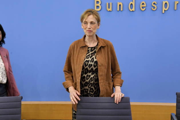 ABB BPK-KINDEREPORT- Karin Rien Bundesministerin fuer Bildung, Familie, Senioren, Frauen und Jugend Thema-Kinderreport 2026 Chancengerechte Bildung Vorstellung Bericht auf der BPK Berlin Bundespressekonferenz am 26.05.2026 Berlin Deutschland