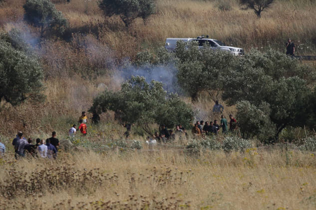Israeli settlers set fire to wheat fields in Nablus NABLUS, WEST BANK, PALESTINE - MAY 26: Smoke rise as Israeli settlers, set fire to wheat fields belonging to Palestinians in the village of Salem, east of the West Bank city of Nablus, Palestine, on May 26, 2026. Israeli forces reportedly prevented Palestinians from intervening and used tear gas and stun grenades against them, while a Palestinian youth was reported injured during the incident. Nedal Eshtayah Anadolu Nablus West Bank. Editorial use only. Please get in touch for any other usage.  Copyright: x2026xAnadoluxNedalxEshtayahx