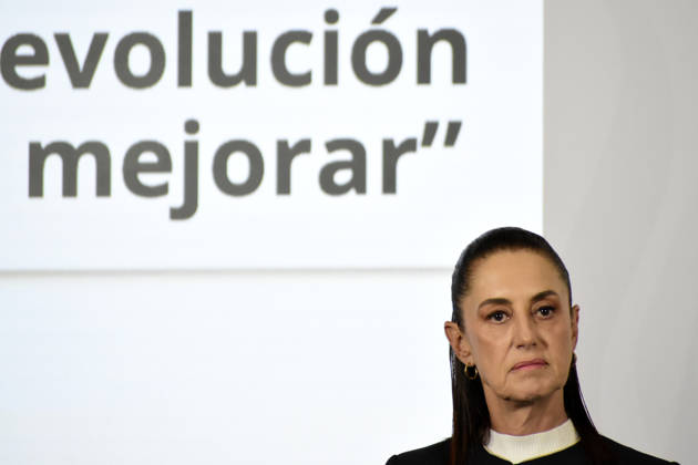 Mexican President Claudia Sheinbaum Ebola Outbreak News Conference Mexico™s President Claudia Sheinbaum Pardo speaks about the Ebola outbreak; Mexico will maintain epidemiological surveillance during a news conference at the National Palace. on May 26, 2026 in Mexico City, Mexico. (Photo by Luis Barron Eyepix Group). Copyright: xLuisxBarronx xEyepixxGroupx LB_26052026_3