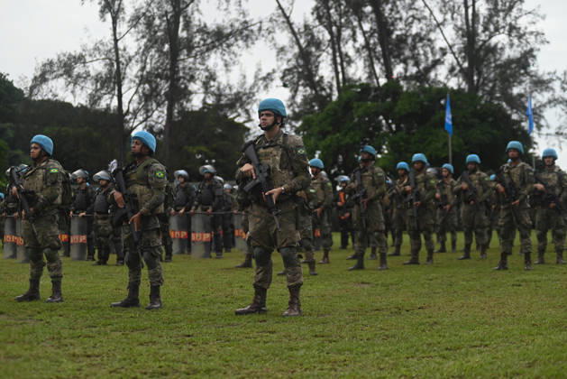UN to assess whether the Brazilian Navy Marine Corps remains at the top of the global rankings for peacekeeping readiness RIO DE JANEIRO, BRAZIL, MAY 26 : A view of the Brazilian Army forces training as in the coming days, the UN will assess whether the Brazilian Navy Marine Corps remains at the top of the global rankings for peacekeeping readiness in Rio de Janeiro, Brazil on May 26, 2026. The Brazilian Navy Marine Corps undergoes rigorous inspections by the UN (United Nations) to certify and recertify elite troops at the highest level. The most recent operational assessment, held at the Ilha do Governador Naval Complex, involved more than 500 military personnel, bomb disposal robots, drones, armored vehicles, and machine guns in combat a Copyright: x2026xAnadoluxFabioxTeixeirax